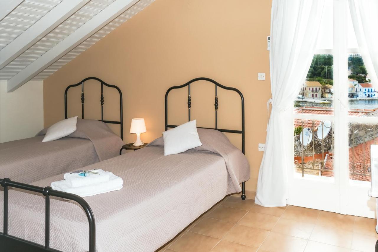 Captain's Quarters At Fiscardo Waterfront-feel The Breeze * Fiskardo
