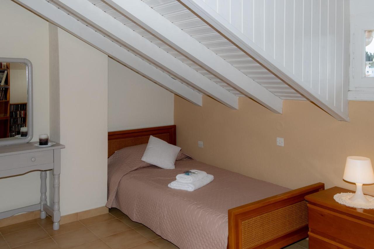 Captain's Quarters At Fiscardo Waterfront-feel The Breeze Διαμέρισμα